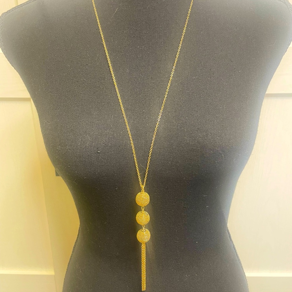 Chico’s Gold Chain/Pendant